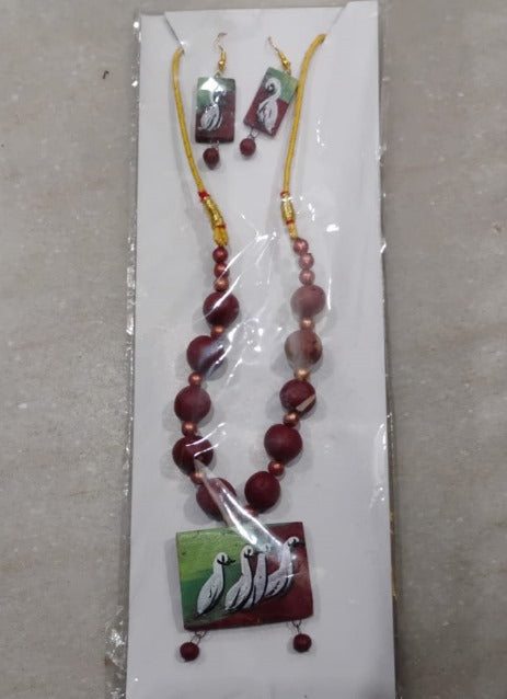 The Heron's Grace Necklace Set