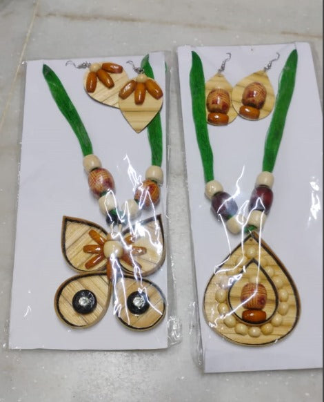 Siliguri Bloom Necklace & Earring Set